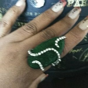 Stretch Ring w/Green Stone and Rhinestones